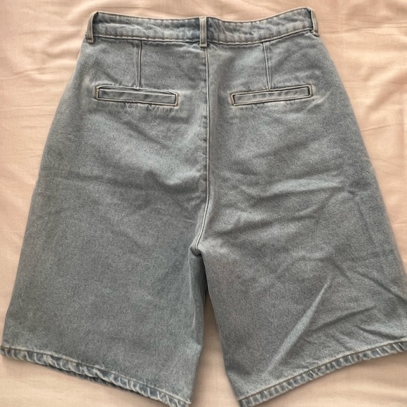 Reserved - Bermuda Shorts - Picture 3 of 5